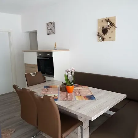 Colleen Lägenhet Fuegenberg