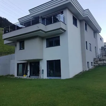 アパート Colleen *