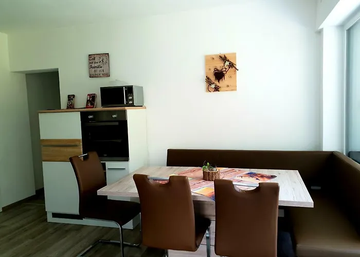 アパート Colleen