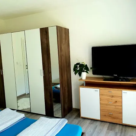 Colleen Apartment Fuegenberg